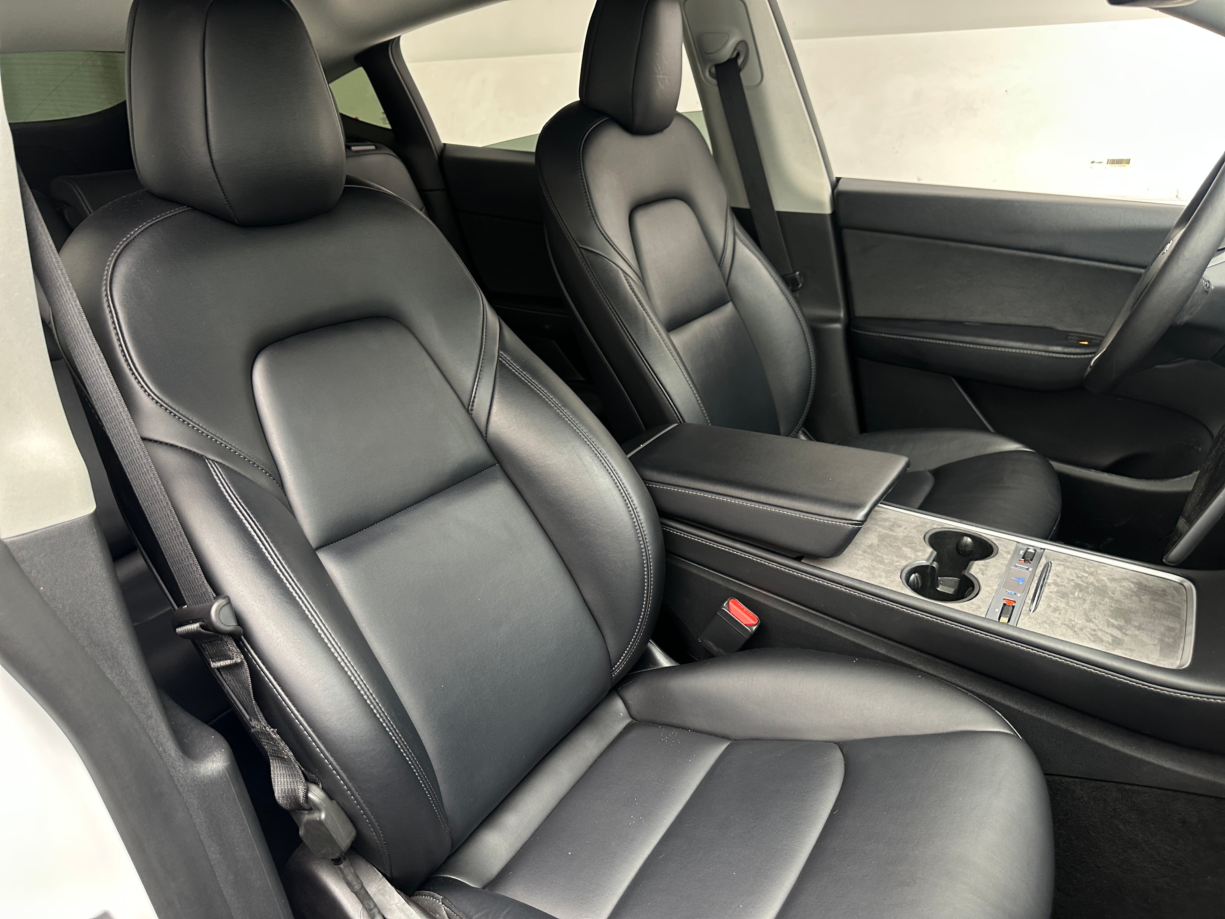 tesla model y 2022 7SAYGDEE2NF385874 image tesla model y 2022 7SAYGDEE2NF385874 image